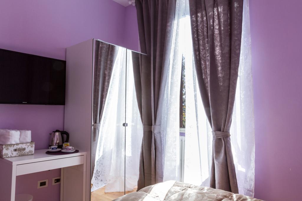 Hôtel Bevilacqua Bed Roma Santa Croce Chambre photo
